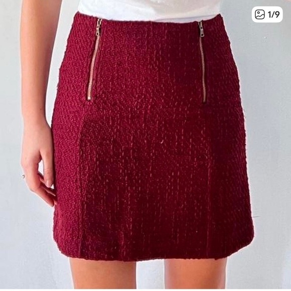 LOFT Dresses & Skirts - Ann Taylor LOFT Burgundy Maroon Skirt Size 2 Lined Zippers Front
